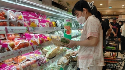 การเติบโตของ GDP ปี 2025: คาดการณ์ยอดขายสินค้ารวมสิ้นปี