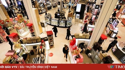 अमेरिकी खुदरा उद्योग को निराशाजनक खरीदारी सीजन का सामना करना पड़ रहा है