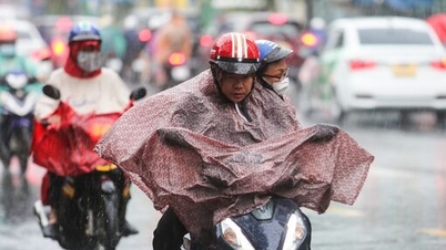 Weer vandaag 2 december: Lagedrukgebied van storm nr. 15 veroorzaakt zware regenval in de regio Central