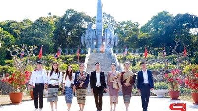 Å styrke det spesielle vennskapet mellom Son La og provinsene i Laos