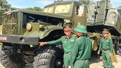 倉庫 K83 は、エンジニアリング機器および資材を積極的かつ創造的に管理および保存します。