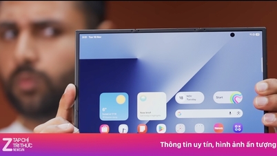 Это тройной смартфон Samsung.