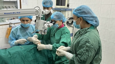 La transferencia de técnicas de cirugía de pterigión ayuda a que las personas en zonas fronterizas reciban tratamiento directamente en las instalaciones.