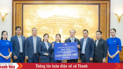 군상업주식은행, 후에시의 자연재해 극복 지원 위해 30억 VND 기부