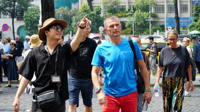 O turismo na cidade de Ho Chi Minh acelera no final do ano.