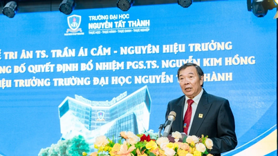 Der ehemalige Rektor der besten pädagogischen Hochschule des Landes wird Rektor der Nguyen Tat Thanh Universität