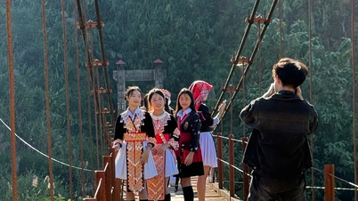 Dien Bien öğrencileri sanat yaratma deneyimi yaşıyor