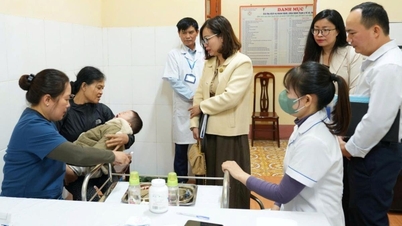 وفي المرحلة الثانية، حصل ما يقرب من 140 ألف طفل على جرعات عالية من فيتامين أ.