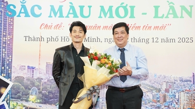 Lien Binh Phat ist die Botschafterin des Fotowettbewerbs „HCMC – Neue Farben“.