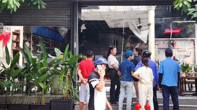 Incêndio em cafeteria deixa dezenas de pessoas em fuga.