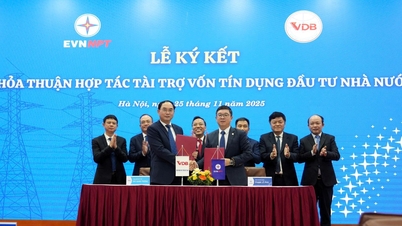 VDB signed a cooperation agreement on financing State investment credit capital with EVNNPT