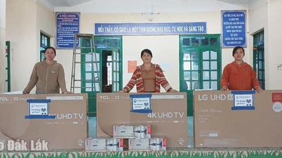 暴風雨と洪水で被害を受けたダクラク省の学校を支援するために1億5500万ドン以上