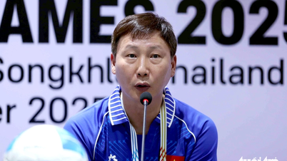 โค้ช คิม ซัง ซิก: U22 เวียดนามกำลังเรียนรู้และตัดสินใจว่าจะเล่นอย่างไรเมื่อพบกับ U22 ลาว
