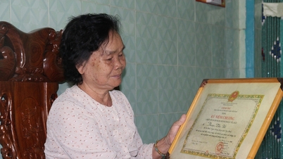 महिला कमांडो और दो लेफ्टिनेंटों को पीपुल्स आर्म्ड फोर्सेज हीरो की उपाधि देने का प्रस्ताव