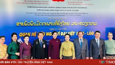 ゴ・フォン・リー大臣がベトナム映画週間の開会式とベトナム・ラオス関係写真展に出席