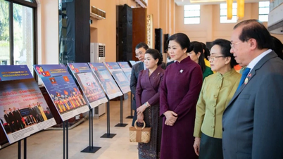 ภริยาเลขาธิการ Ngo Phuong Ly เข้าร่วมพิธีเปิดงาน Vietnam Film Week และนิทรรศการภาพถ่ายความสัมพันธ์เวียดนาม-ลาว