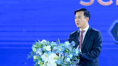 Vice-ministro Bui The Duy: A IA é uma oportunidade histórica para o Vietname alcançar um avanço significativo.