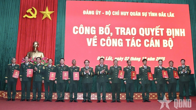 O Comando Militar Provincial de Dak Lak anunciou e concedeu decisões relativas à promoção de militares de diferentes patentes e ao aumento dos salários dos oficiais.