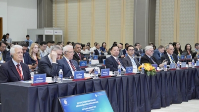 Science and technology become the foundation for shaping the modern growth model.