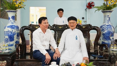 Besuchen Sie uns und gratulieren Sie zum 101. Jahrestag der Gründung von Cao Dai!