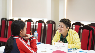 Tornar o inglês a segunda língua: Delegados da Assembleia Nacional preocupam-se com a viabilidade.