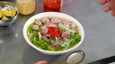 ផូមួយចានមានតម្លៃ 25,000 ដុងនៅ "ភោជនីយដ្ឋានថោកបំផុតនៅទីក្រុងហាណូយ" តម្លៃមិនកើនឡើងច្រើនឆ្នាំមកហើយ។