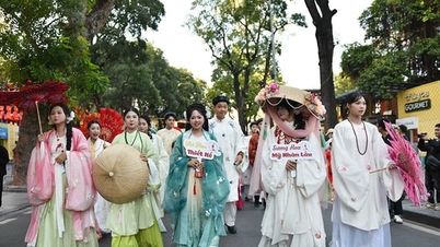 لوگوں کے لیے خوشی کی قدر کو بڑھانا