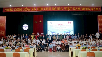 क्वांग नाम विश्वविद्यालय ने लाओ राष्ट्रीय दिवस की 50वीं वर्षगांठ मनाई