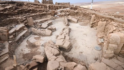 ค้นพบโบราณวัตถุอายุ 11,000 ปีในตุรกี พร้อมรูปปั้นมนุษย์ที่มีเอกลักษณ์