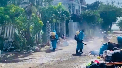 Phường Phú Yên ra quân tổng vệ sinh, tiêu độc, khử trùng sau mưa lũ