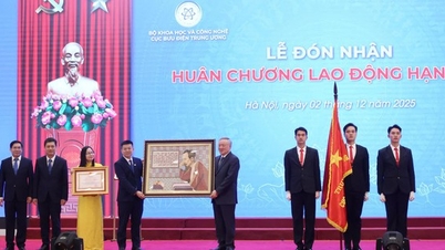 中央郵便局 - 60年間の特別な旅