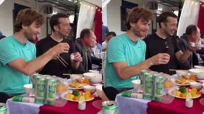 Під час велопрогулянки по Лаокаю господар запросив двох гостей із Заходу на весілля.