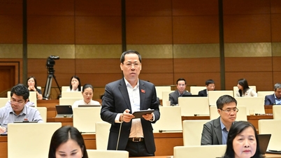 재난 지역에 전기를 공급하고 사람들을 재정착시키는 목표를 달성하기 위해 자원의 우선순위를 정합니다.