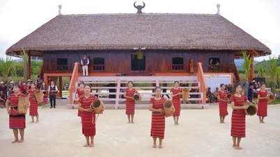 지역사회 관광은 소수 민족 지역이 빈곤을 극복하고 지속 가능하게 줄이는 데 도움이 되는 "연성 금광"입니다.