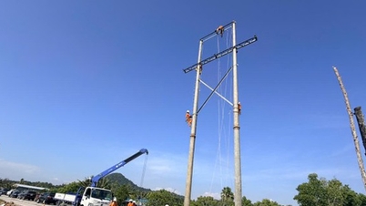 푸꾸옥 경제특구에 거주하는 고객의 100%가 전기를 복구했습니다.