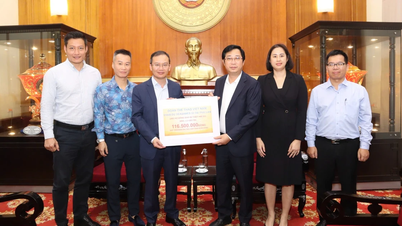 베트남 스포츠 대표단, 폭풍과 홍수 피해 지역 주민 지원