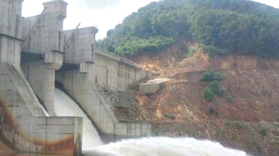 A Huong Dien víztározójának szabályozása a heves esőzések kezelésére