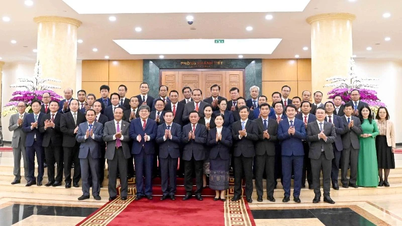 常設事務局がラオス人民革命党幹部の代表団を受入れ