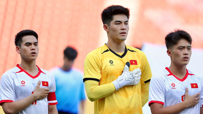 Incidente durante a execução do hino nacional na partida entre as seleções sub-22 do Vietnã e do Laos.