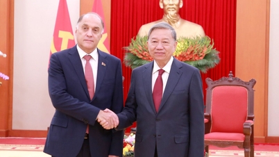 Foto: El Secretario General To Lam recibe al Secretario del Consejo de Seguridad Nacional de Bielorrusia