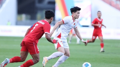 Jornal tailandês se manifesta em defesa da seleção sub-22 do Vietnã, criticando o Comitê Organizador dos Jogos do Sudeste Asiático.