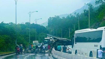 Kamion okozott balesetet a Cu Hin hágón