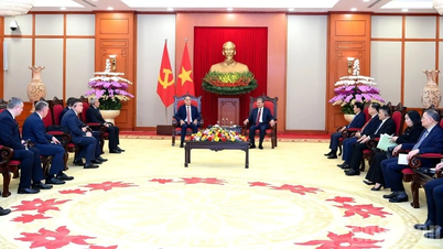 Sekretaris Jenderal To Lam menerima Sekretaris Dewan Keamanan Belarusia