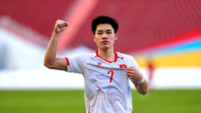 ディン・バック選手は、SEA Games 33の開幕戦でU22ベトナムの勝利に貢献するゴールを決めたとき、何と言ったでしょうか?