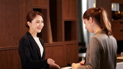 وجہ یہ ہے کہ ریسپشنسٹ کبھی بھی آپ کے کمرے کا نمبر بلند آواز سے نہیں کہتا