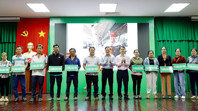 Réunion de famille avec des proches travaillant à l'étranger sous contrat