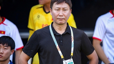 Diante da insatisfação oportuna do Sr. Kim, por que a seleção sub-23 do Vietnã jogará apenas contra a Malásia em 11 de dezembro?