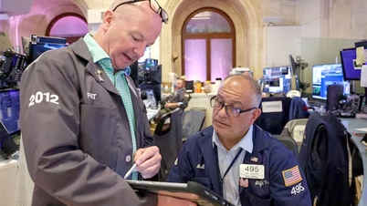 Verwachtingen van een beleidswijziging van de Fed brengen Wall Street dichter bij een historische piek