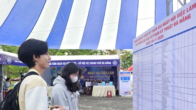 ตลาดแรงงานปลายปี: อุปทานและอุปสงค์มีช่องว่างกว้าง