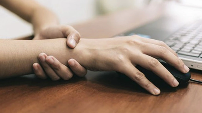 हाथों में सुन्नपन और दर्द - कार्यालय कर्मचारियों, कारीगरों और गृहिणियों में एक आम बीमारी